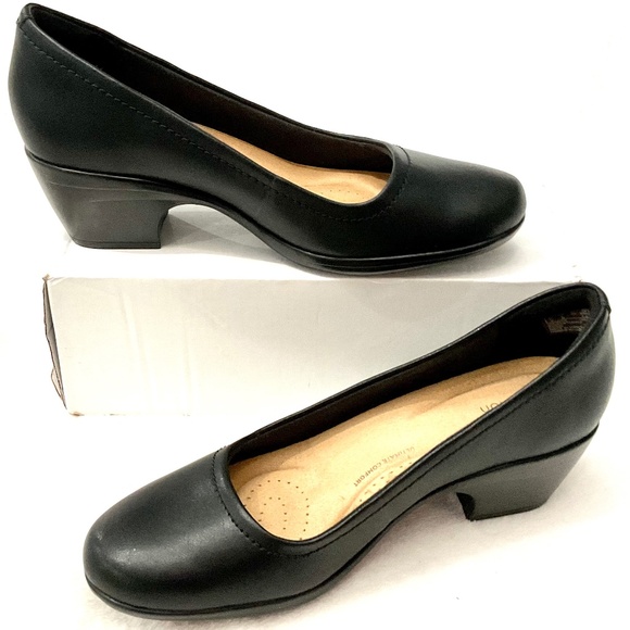 Clarks Shoes - Clarks Black Ultimate Collection Emily Ruby Block-Heel Comfort Pumps size 9M